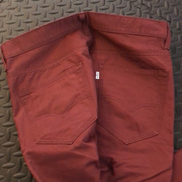 Levi Chino pant men’s burgundy 34x32 - Picture 2 of 3